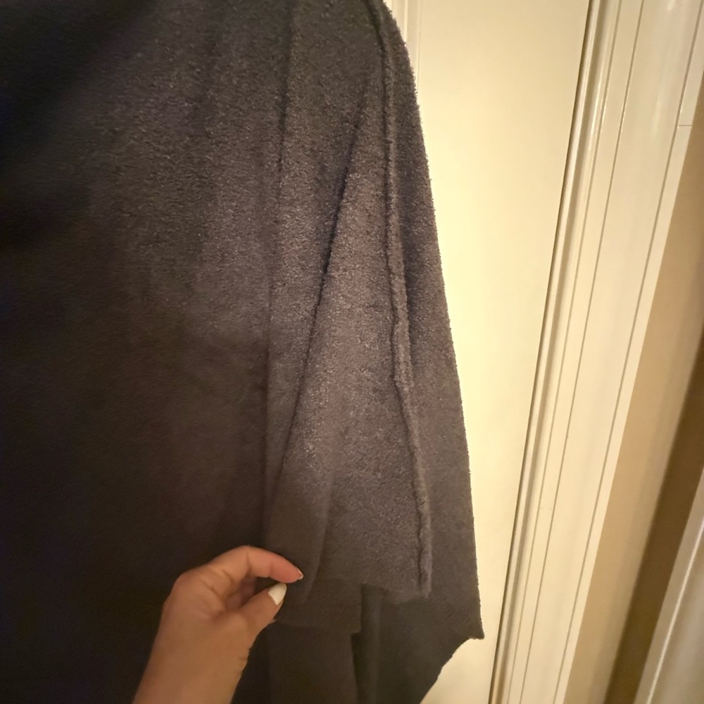 Barefoot Dreams Charcoal Women's Wrap - Picture 4 of 6